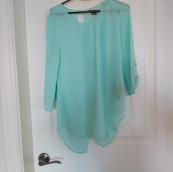 Suzy Shier blouse - Picture 3 of 11